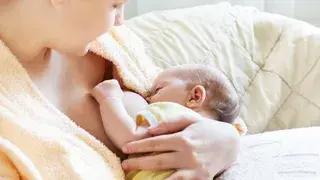 ¿Cómo evitar los gases en los bebés?