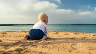 ¿Cuál es la mejor hora para llevar a un bebé a la playa?