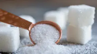 La relación entre el azúcar y la tensión alta