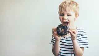 Mi hijo come solo lo que quiere: ¿qué hago?