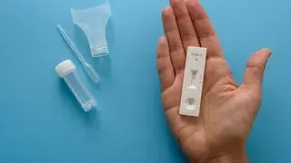 ¿Cómo realizar un test de antígeno con muestra de saliva?