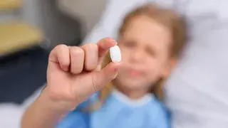 ¿Es malo darles antibiótico a los niños?